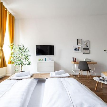 Lite 1Br Near Metro & Center By Hm Apartment เวียนนา ภายนอก รูปภาพ